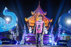 BIB: 211
                            <button type="button" onclick="openModal(22647042)" class="btn btn-primary btn-sm float-right btn-popup" data-toggle="modal" data-target=".modal-high-quality">
                        <i class="fas fa-shopping-cart"></i> Add to Cart
                    </button>
                                            <button type="button" onclick="isThisMe(22647042, true)" class="btn btn-success btn-sm float-right btn-popup btn-isme hidden" data-toggle="tooltip" data-placement="bottom" title="นี่คือรูปของคุณใช่ไหม คลิกที่นี่เพื่อเอาเข้าอัลบั้ม">
                        <i class="fas fa-plus"></i> Add to album
                    </button>
                    <button type="button" onclick="isThisMe(22647042, false)" class="btn btn-warning btn-sm float-right btn-popup btn-isnotme hidden">
                        <i class="fas fa-ban"></i> Remove from album
                    </button>